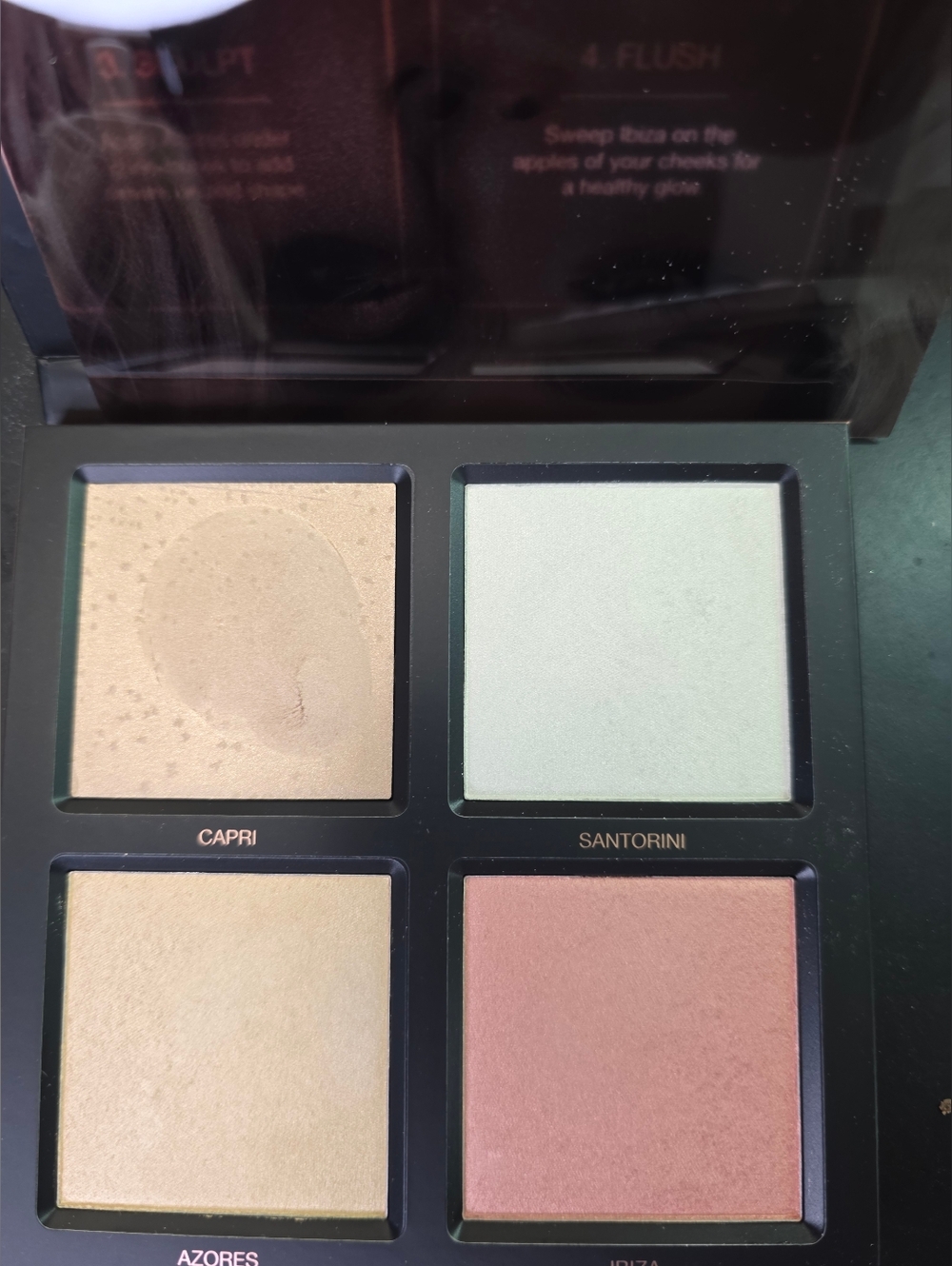 HUDA BEAUTY 3D Highlighter Palette - Champagne Bronze Glow - Picture 4 of 4